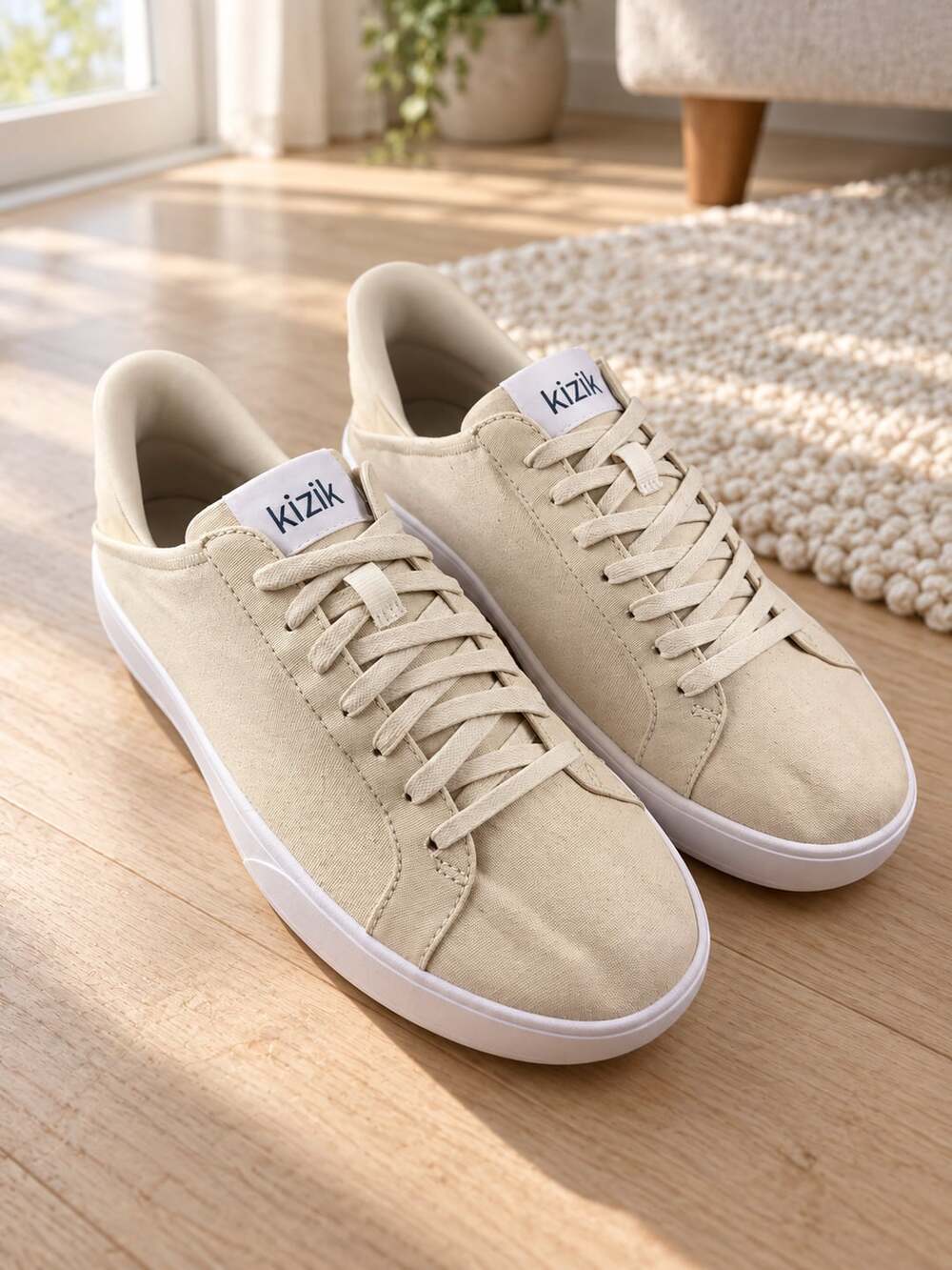 Kizik Irvine Hands Free Canvas Sneakers Off White Men 10.5-11 Women 12-12.5